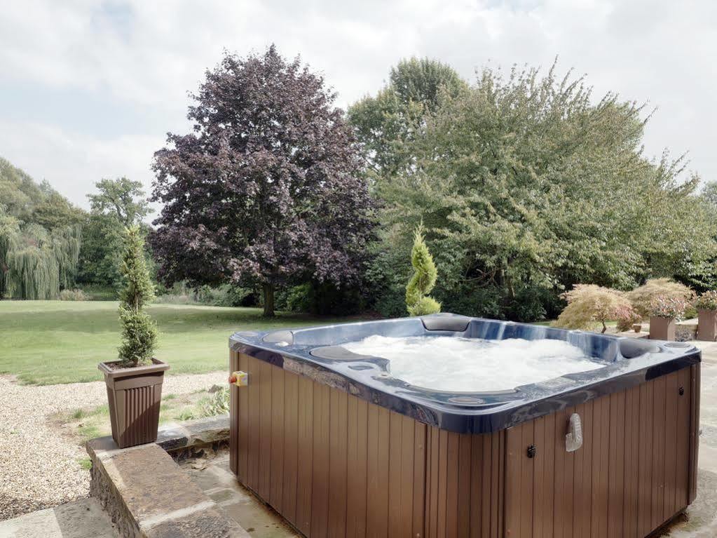 Bed and Breakfast That Amazing Place Harlow Exterior foto